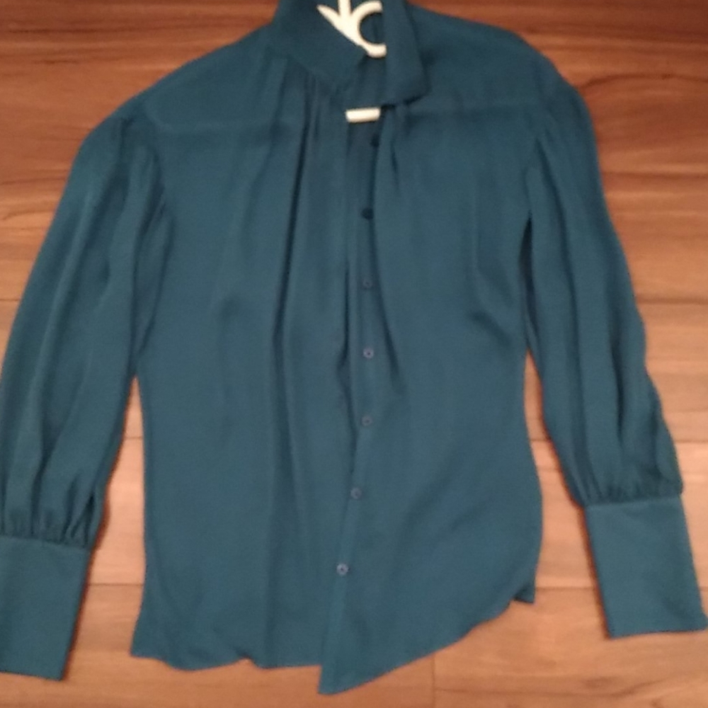 Gently Used Unique Armani Exchange silk blouse size M